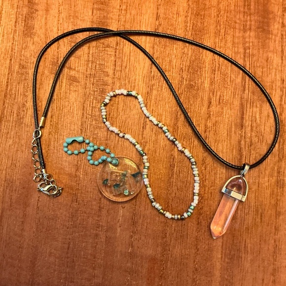 Cute lot of necklace, bracelet and resin keychain! - Picture 1 of 2